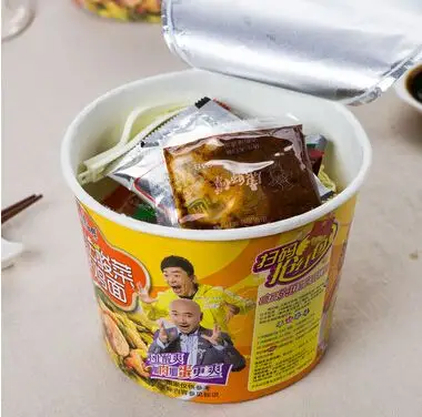 康师傅老坛酸菜仔鸡面129g/桶