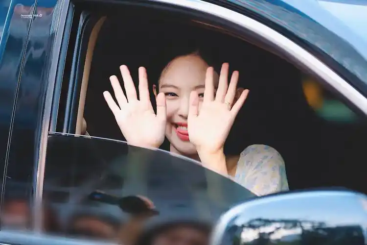 jennie金智妮 - 堆糖,美图壁纸兴趣社区