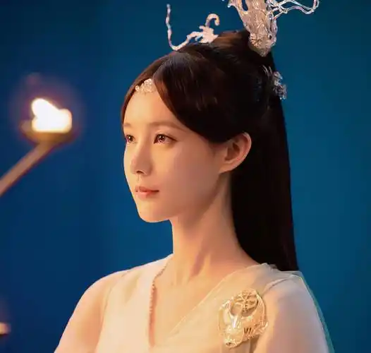 原创出道8年李一桐饰演的多个古装角色中哪个角色更打动你呢