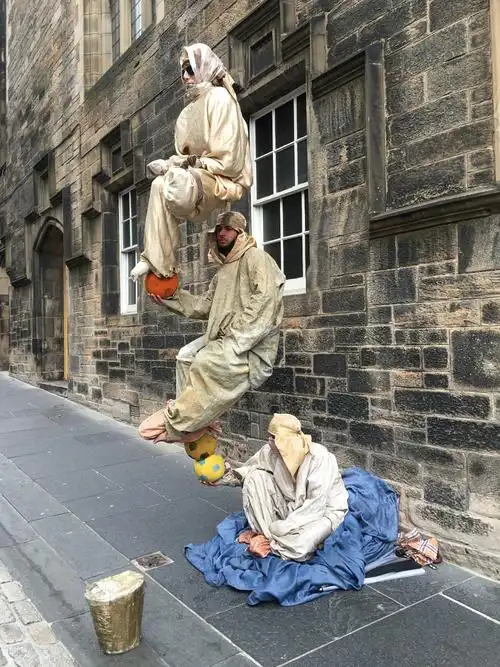 爱丁堡街头行为艺术
