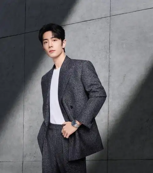 周六上班的疲惫也被战哥的帅气治愈了