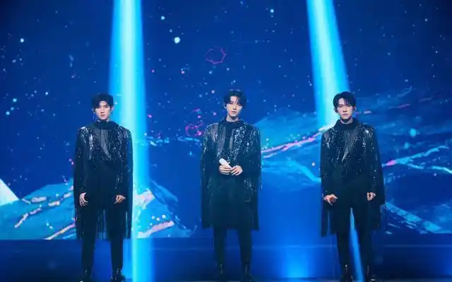 七年前世纪大战如今tfboys事业正旺exo成员却只剩一半