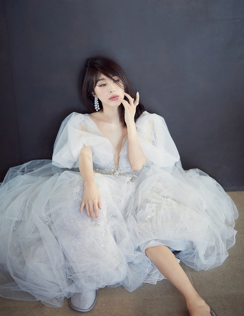 李菲儿参加《吐槽大会》太敢说,内涵杨颖上热搜,网友:就差报身份证号