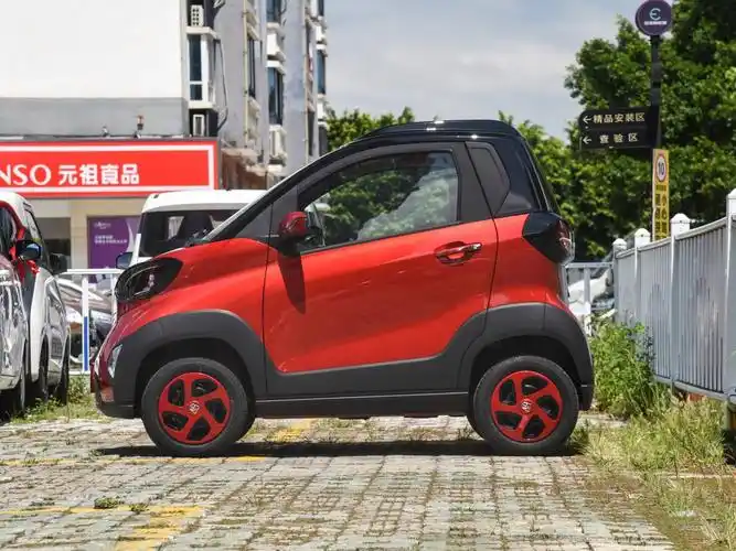 上汽通用五菱 宝骏e100 2020款 305km 智行版