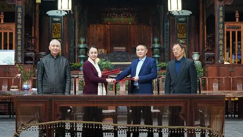 坦博艺苑创始人白十源,坦博艺苑董事长陈佳佳,北京时间中国网科技有限