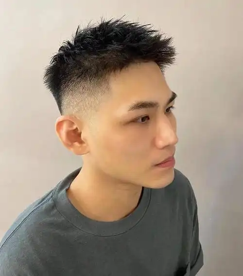 长相一般的男生,可以试试这4款发型,怎么剪都帅气!