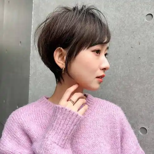龙年最火短发来了,精致时尚显脸瘦,很适合40岁以上的姐妹们|发型|直发