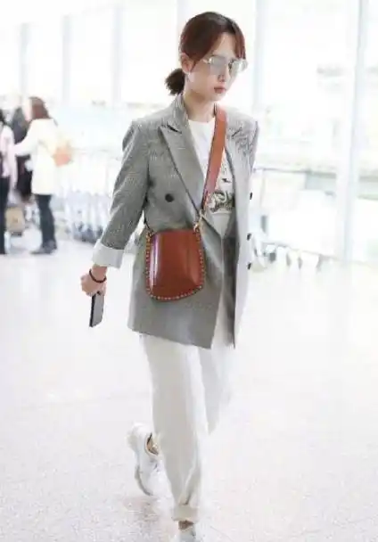 原创杨紫成90后国民闺女演技可圈可点衣品更是让人看呆了眼