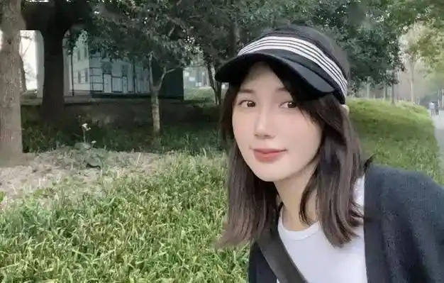 黄景瑜和前妻王雨馨握手言和,网友:钱给到位了_伤害_称呼_时候