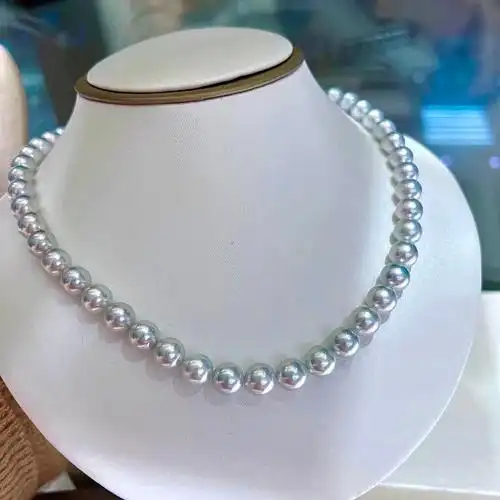 是那种很多瑕疵的,表皮会有微瑕有点生长纹#这件珠宝绝了  #akoya珍珠