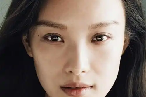 拥有泪痣的女星,蒋依依上榜,网友:她们真的都好美