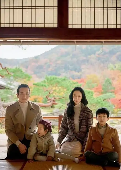 《倾城》《奇妙世纪》《师父》《那一场呼啸而过的青春》《地球最后