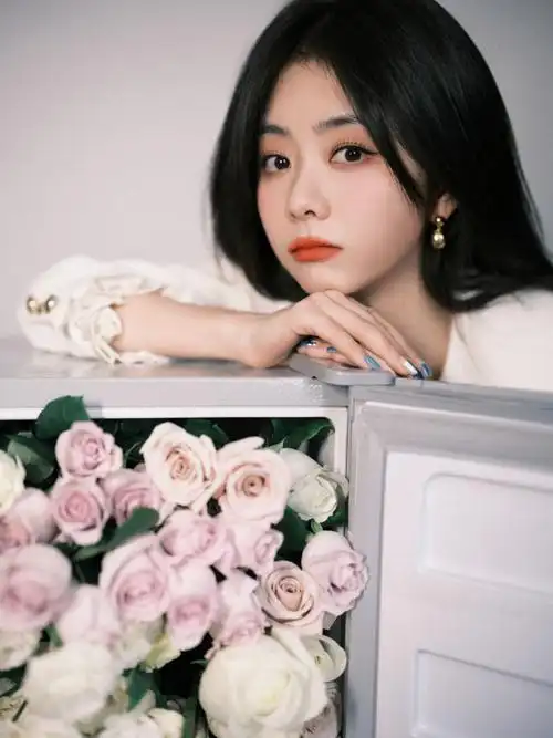 谭松韵hi6出图##谭松韵纯白造型