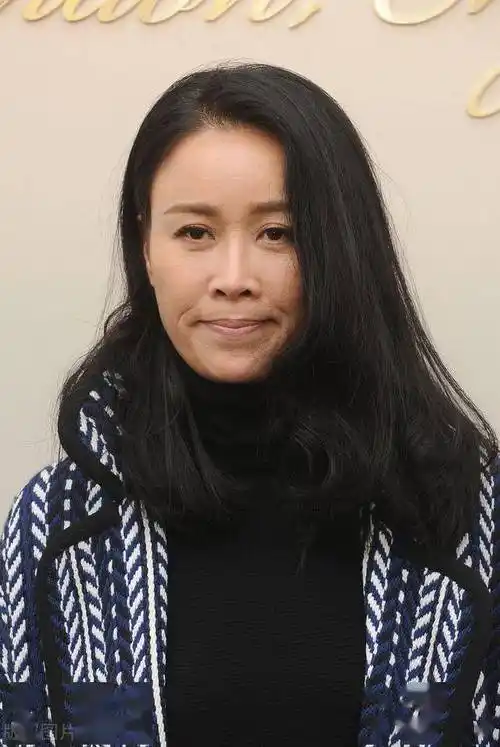 杨坤为何突然不红了呢(看他干过的那些事,就一点都不奇怪了)-天晟网