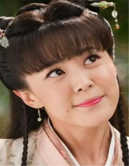 有种"穿越"叫《爱情公寓》女演员穿古装,看到诸葛大力:心动了!_腾讯新