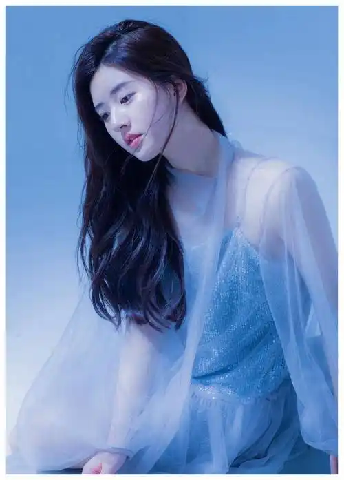 赵露思:性感迷人美人,魅力四溢,让人无法抗拒!_演技_风格_观众