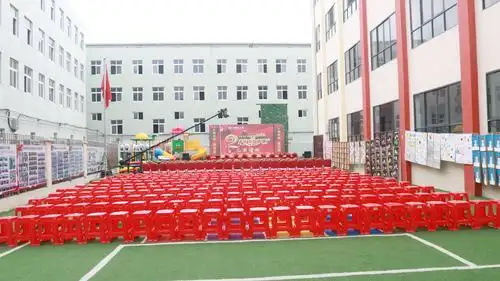 美乐国际幼儿园迎元旦两周年庆大型文艺汇演