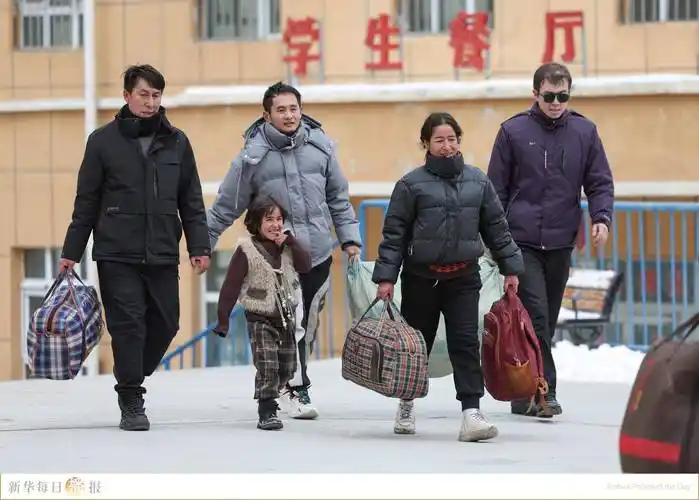 新华每日播报丨2月27日_积石山_叶城县_西合休乡