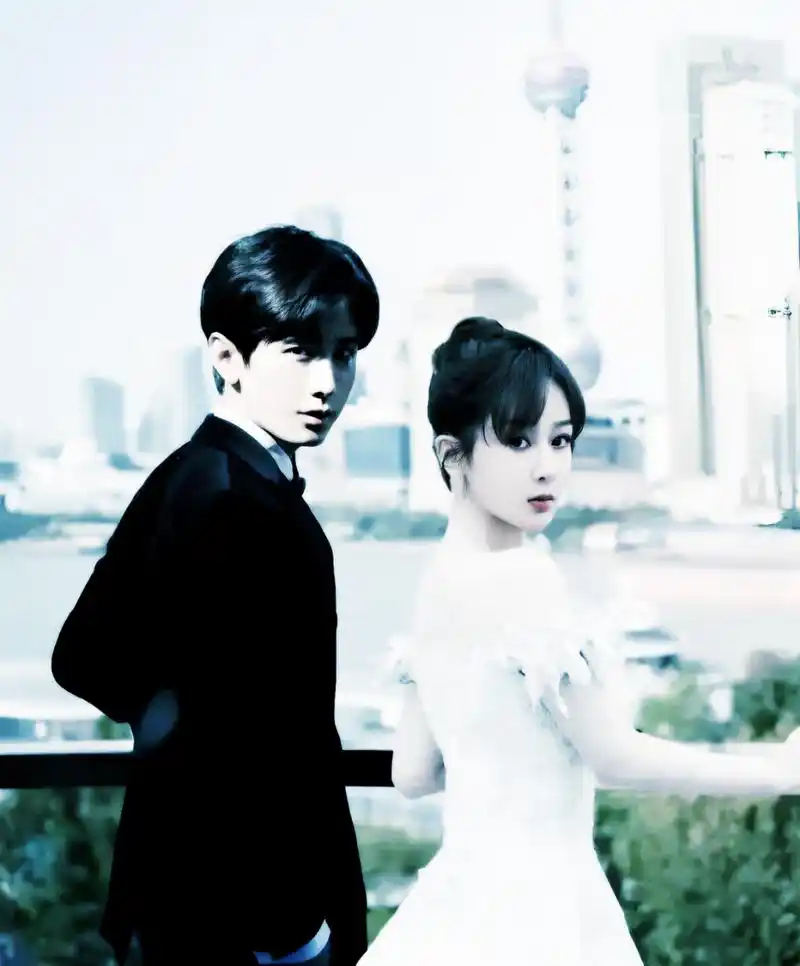 杨紫·和成毅的婚纱照太般配了,就像颜淡和应渊穿越回现代拍婚纱照一