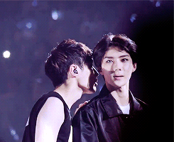 魂蛋gif吴世勋gif张艺兴gif帅哥gif