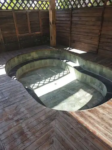 室外泡池最多可泡十几位