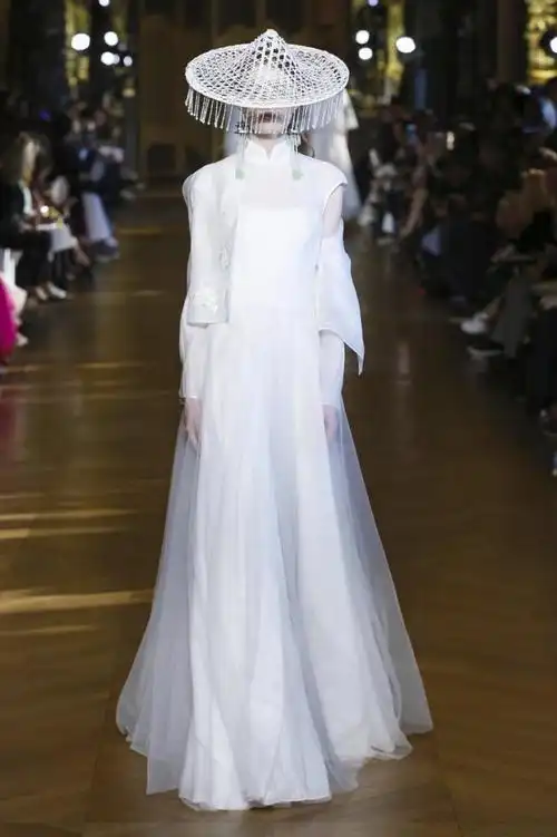 盖娅传说 中国 北京 走秀(runway) 2017春夏 女装