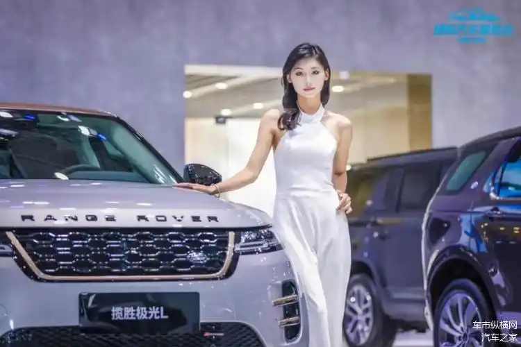 3月沈阳春季国际车展高甜共赏美女车模绰约多姿
