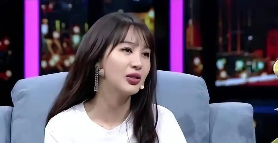 "伴侣短信"12年,杨颖和李菲儿的差距一目了然,原来早有预兆_黄晓明