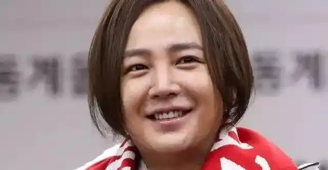 花美男张根硕肿了!胖出双下巴,竟然撞脸贾玲～?