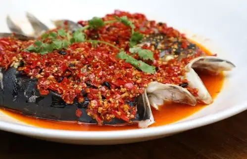 百家食谈丨是怎样的瘾,让他们每年都忍受这70万吨的辣痛?