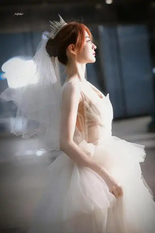 徐璐婚纱照好美_网易订阅