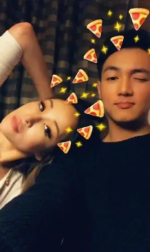 娱乐 > 正文萧亚轩与男友(原标题:萧亚轩自侃恋爱小天才,回应约会鲜肉