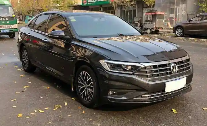 大众 速腾 2021款 200tsi dsg时尚智联版