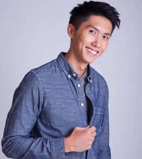 图王浩信弟弟参加香港先生选举其完美身材让很多女生着迷