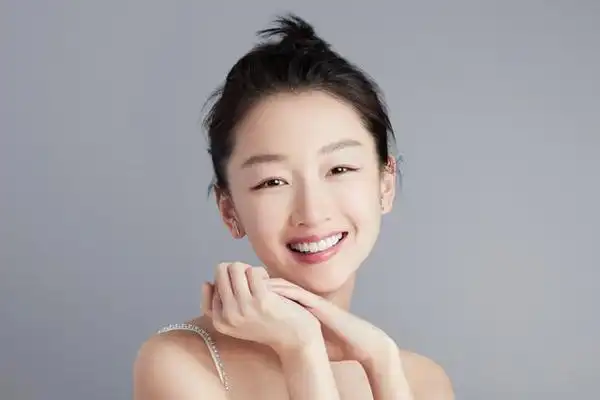 周冬雨的面相分析,张嘉倪面相惊人