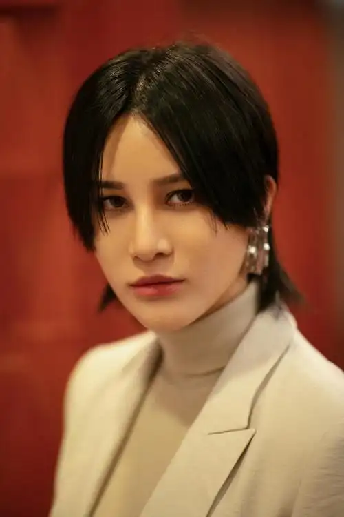 电子唱作人@尚雯婕 献声芒果扶贫大直播,再度为公益献声