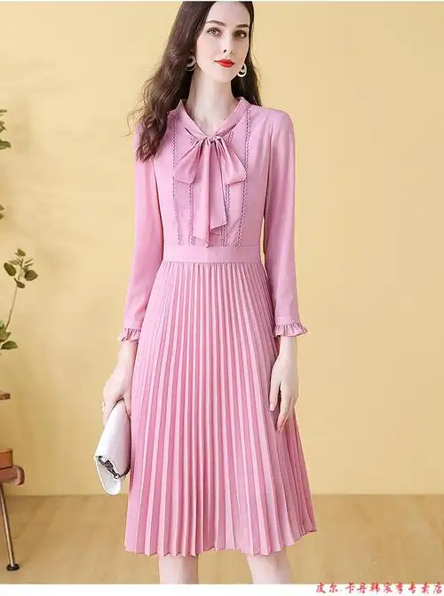 皮尔卡丹官方高档品牌女装粉色时尚减龄雪纺连衣裙春装2022年新款气质