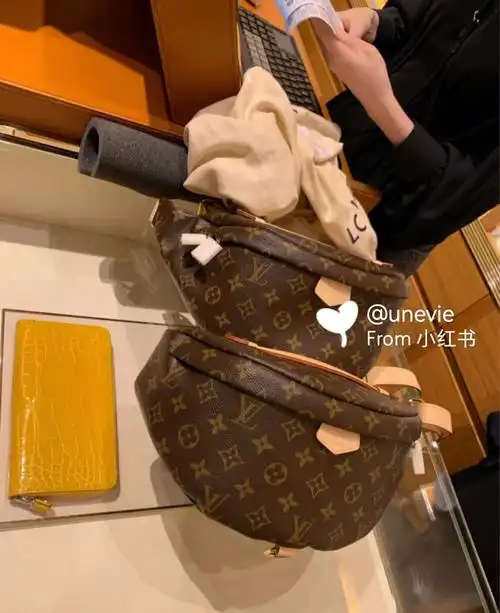 lv老花腰包男女同款