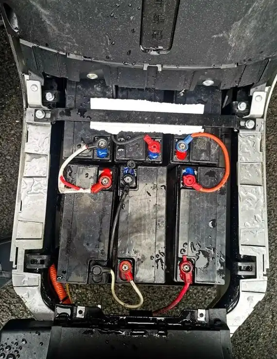 非法改装电动车电瓶:4组变6组  两商家遭重罚