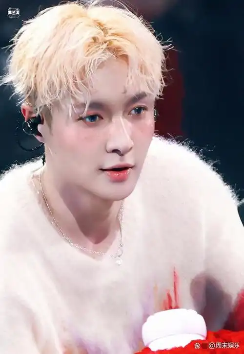 张艺兴出道12年的顶流神话,背后隐藏了什么?