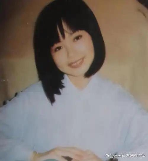 每天只吃一粒老干妈,瘦成病态,张馨予的自然美,打脸多少明星?