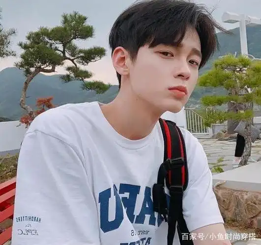 男生夏天换这4款发型,清爽又帅气,让发型修饰你不完美的脸型!