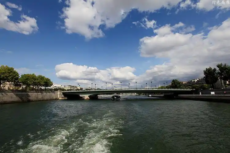 中西合璧(行色高原)