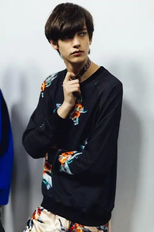 欧美男模女模# 爱沙尼亚187cm的小鲜肉男模timofei rudenko