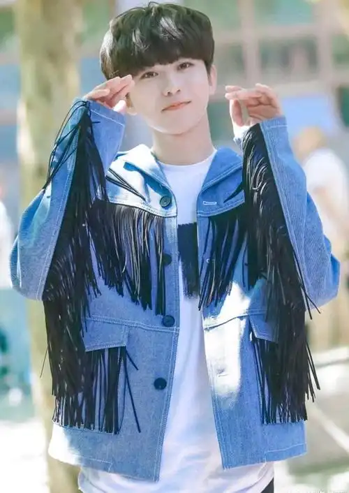 盘点蔡小葵的呆萌瞬间,这样的蔡徐坤你爱了吗?