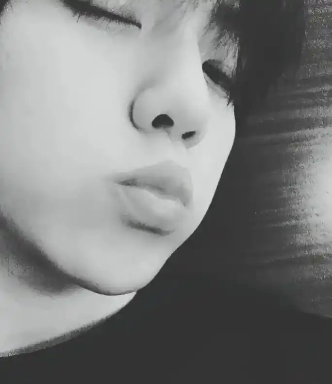 小贤早期ins上的自拍#边伯贤 #自拍 - 抖音