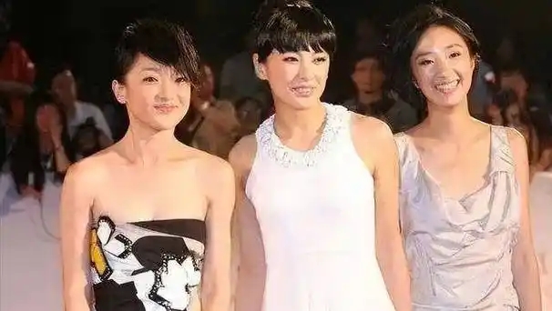 原创张雨绮身材发福晒赘肉照期待爱情的她如今成了恨嫁女