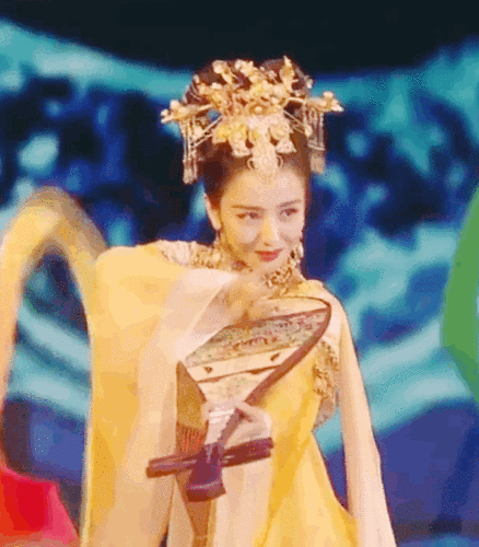 胖出双下巴照样美成仙佟丽娅这是什么仙女下凡