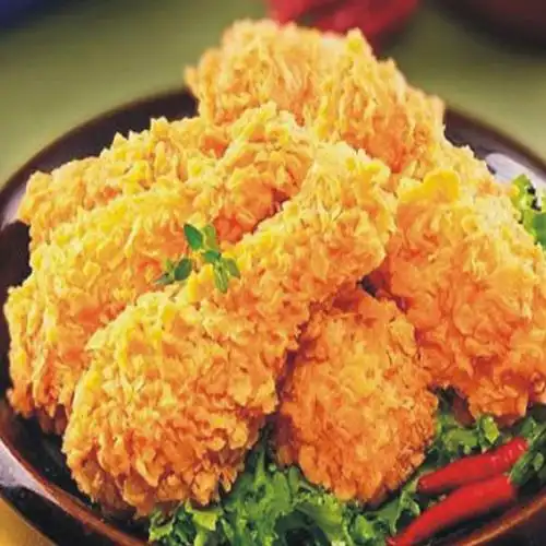 韩式炸鸡,鸡肉鲜嫩多汁,口感时尚有范