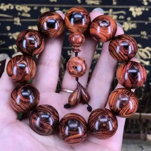 海南黄花梨的纹路有哪些?